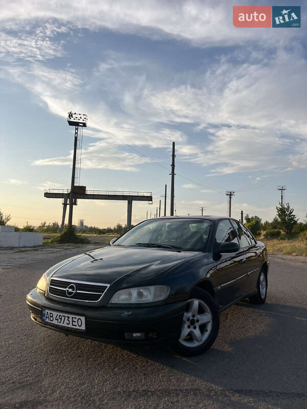 Седан Opel Omega 1996 в Жмеринке