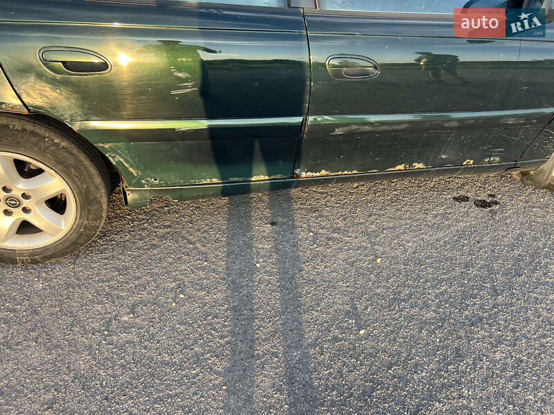 Седан Opel Omega 1996 в Жмеринке