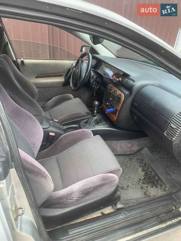 Седан Opel Omega 1996 в Дніпрі фото 5 Седан Opel Omega 1996 в Дніпрі