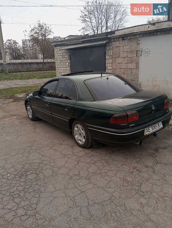 Седан Opel Omega 1996 в 