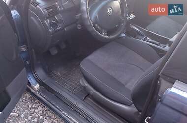 Універсал Opel Omega 2000 в 