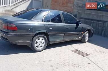 Седан Opel Omega 1996 в Чернівцях