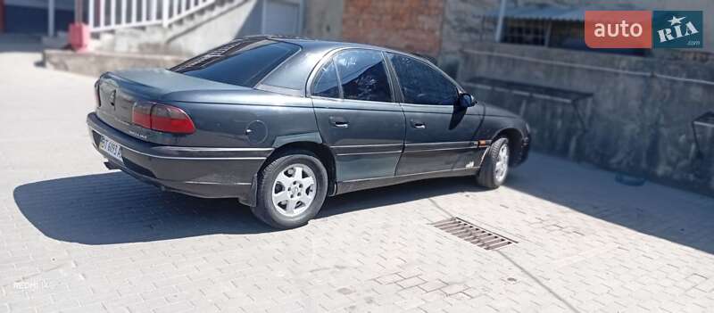 Седан Opel Omega 1996 в Черновцах