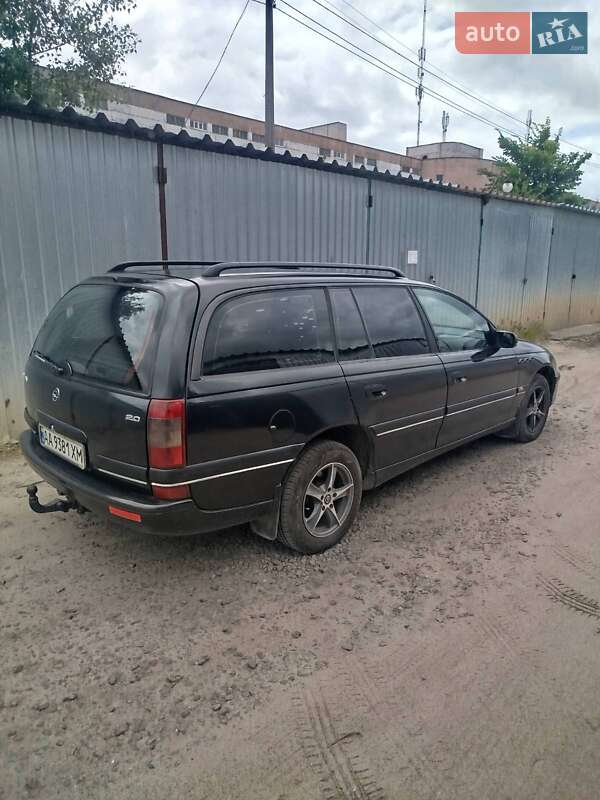 Универсал Opel Omega 1995 в 