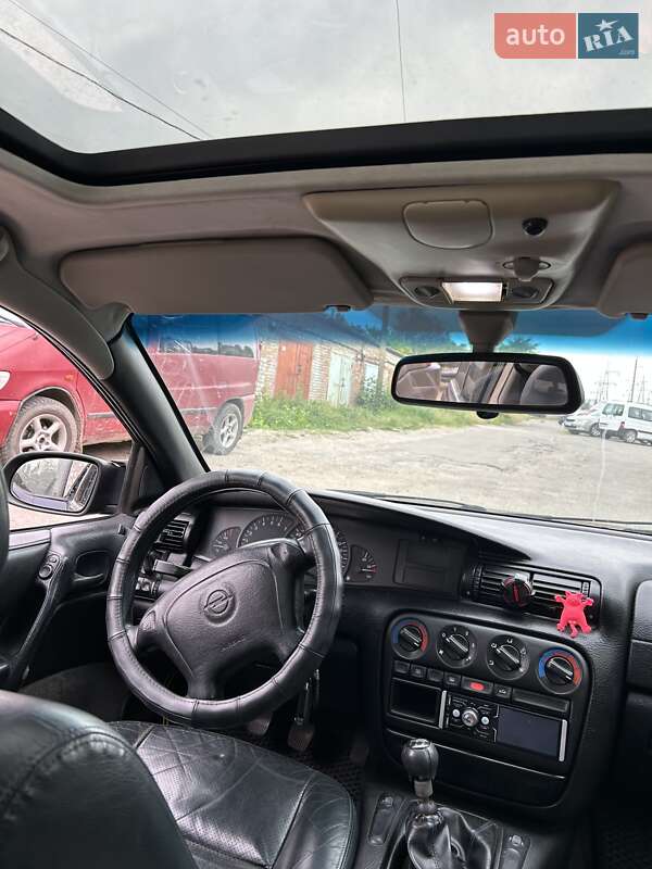 Седан Opel Omega 1995 в Вінниці
