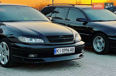 Седан Opel Omega 2003 в Новояворівську