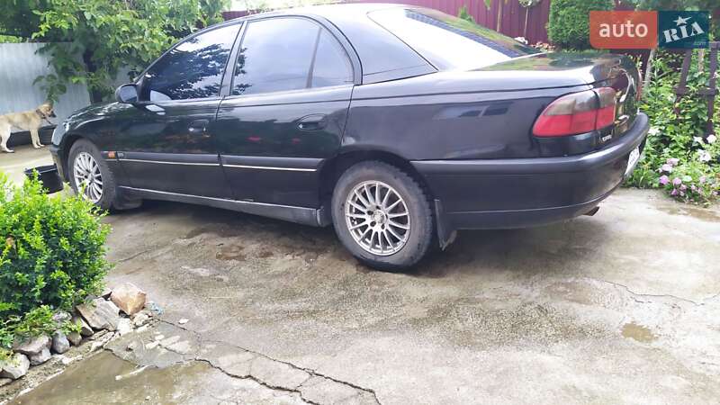 Седан Opel Omega 1998 в Тетієві