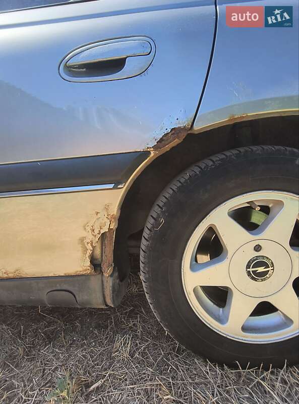 Седан Opel Omega 1996 в Нікополі фото 4 Седан Opel Omega 1996 в Нікополі