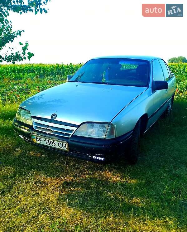 Седан Opel Omega 1988 в Полтаве