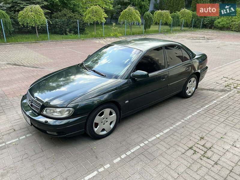 Opel Omega 2002