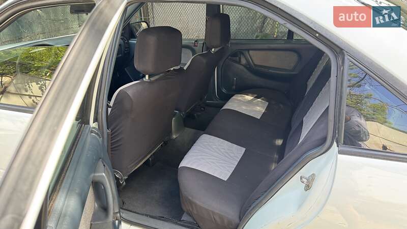 Седан Opel Omega 1988 в Одессе