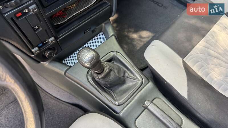 Седан Opel Omega 1988 в Одессе