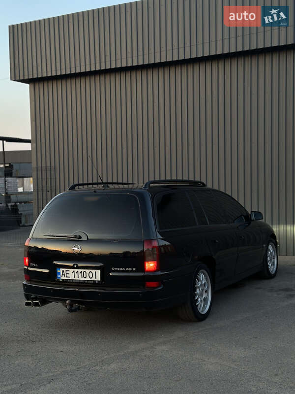 Универсал Opel Omega 2002 в Кривом Роге