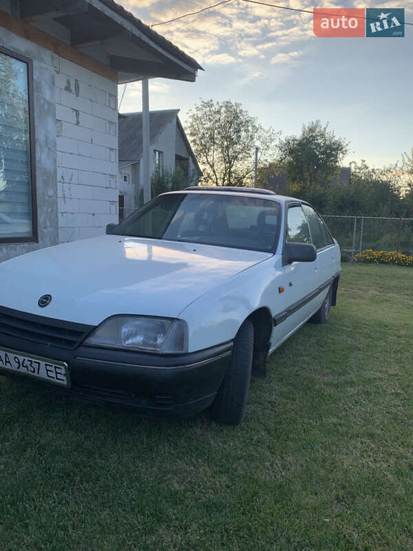 Седан Opel Omega 1987 в Луцьку