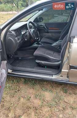 Седан Opel Omega 1998 в 