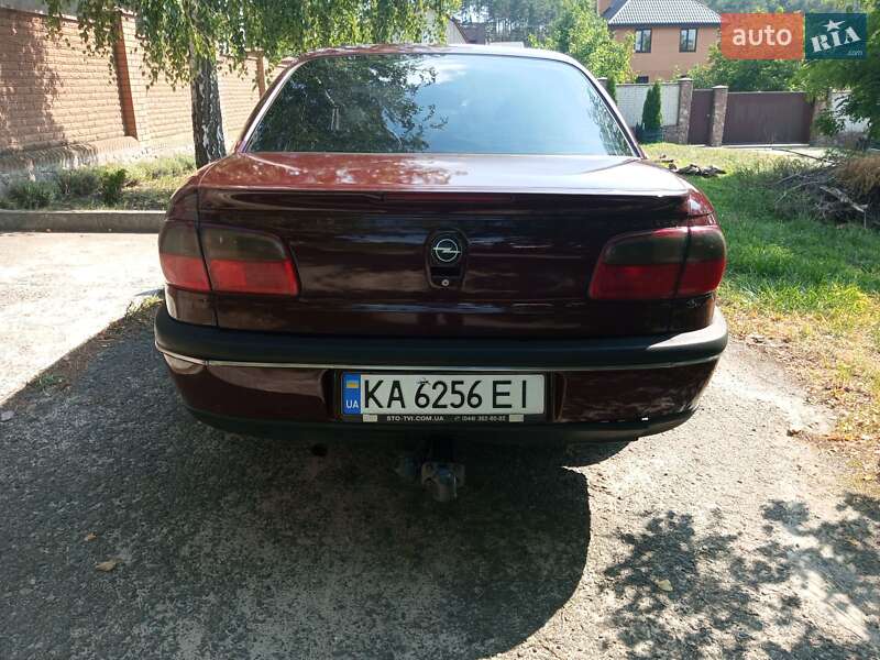 Седан Opel Omega 1995 в Киеве фото 5 Седан Opel Omega 1995 в Киеве