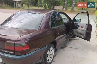 Седан Opel Omega 1995 в 