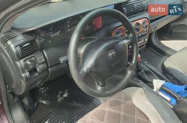 Седан Opel Omega 1995 в 
