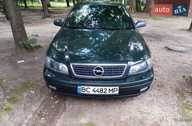 Седан Opel Omega 2000 в Львове