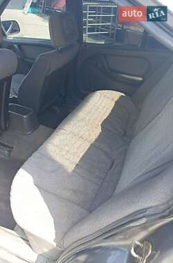 Седан Opel Omega 1986 в 