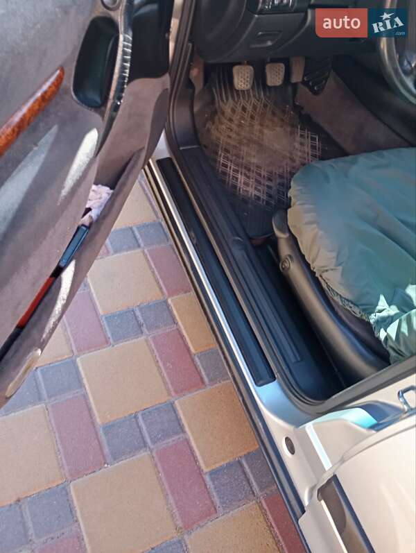 Седан Opel Omega 1998 в Гайсину