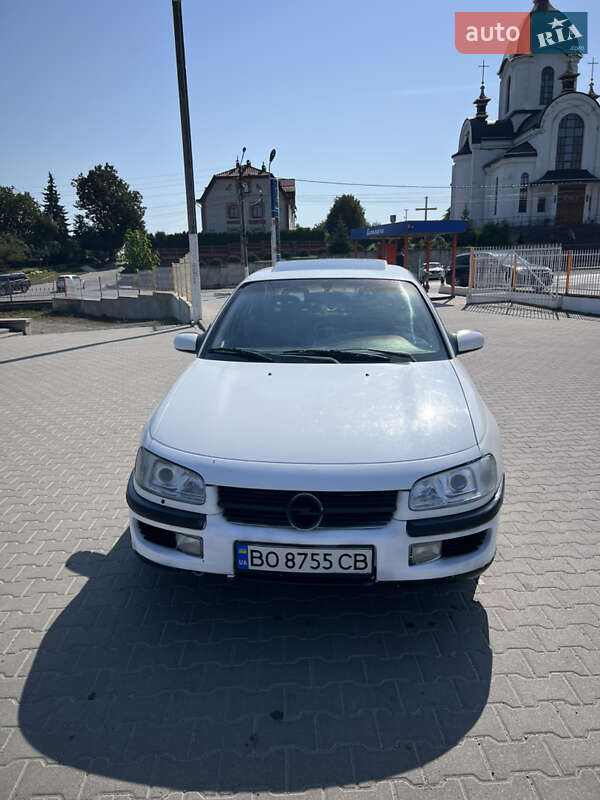 Седан Opel Omega 1994 в Бучаче