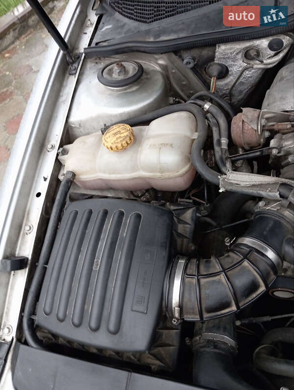 Седан Opel Omega 2003 в Волочиске