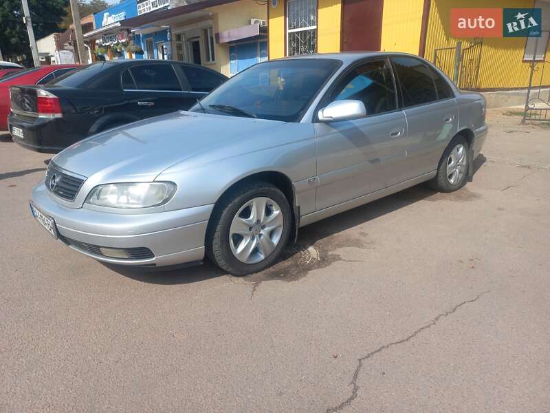 Седан Opel Omega 2000 в 