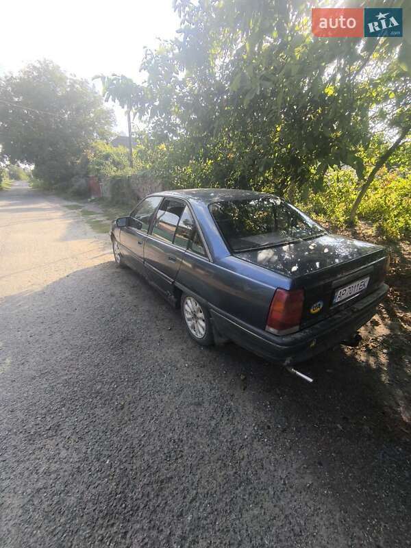 Седан Opel Omega 1988 в Виннице
