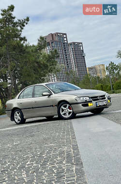 Седан Opel Omega 1996 в Днепре
