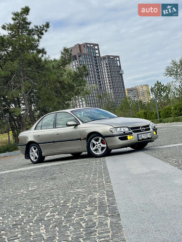 Opel Omega 1996