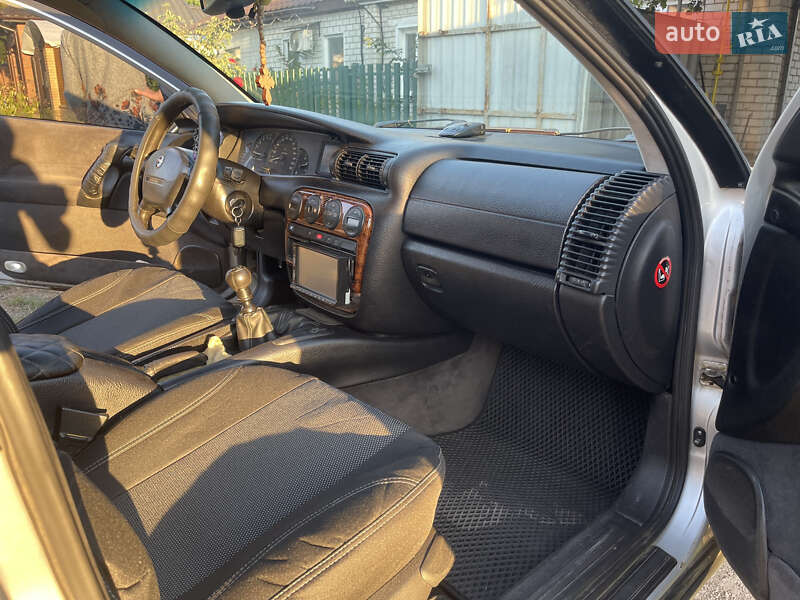 Седан Opel Omega 1996 в Шостці