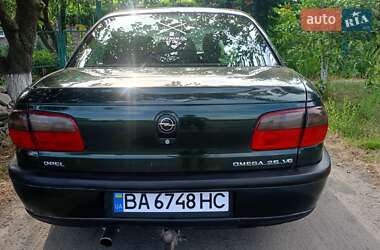 Седан Opel Omega 1999 в 