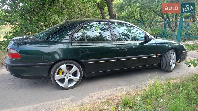 Седан Opel Omega 1999 в Кривом Озере