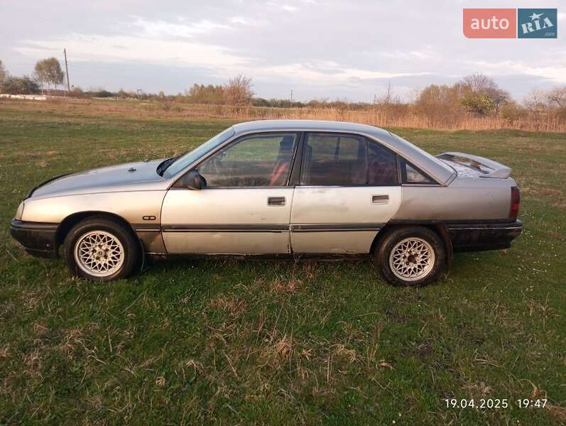 Седан Opel Omega 1989 в Ковеле