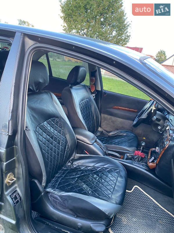 Седан Opel Omega 1998 в Надвірній