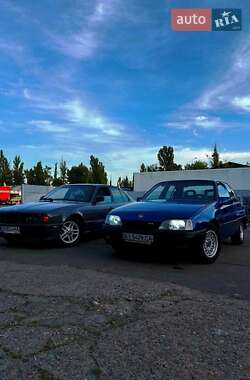Седан Opel Omega 1989 в 