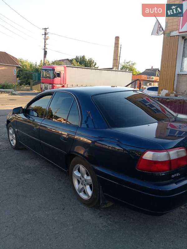 Седан Opel Omega 2003 в Хороле фото 3 Седан Opel Omega 2003 в Хороле