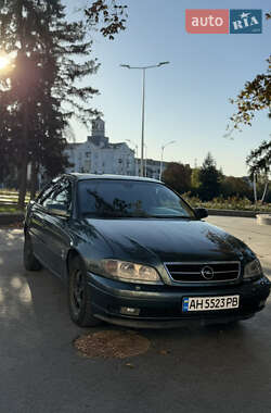 Седан Opel Omega 2001 в Краматорске