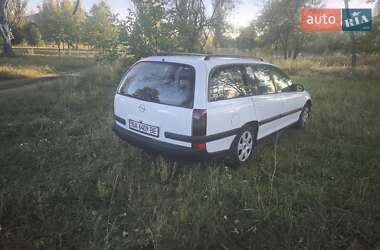 Универсал Opel Omega 1995 в 