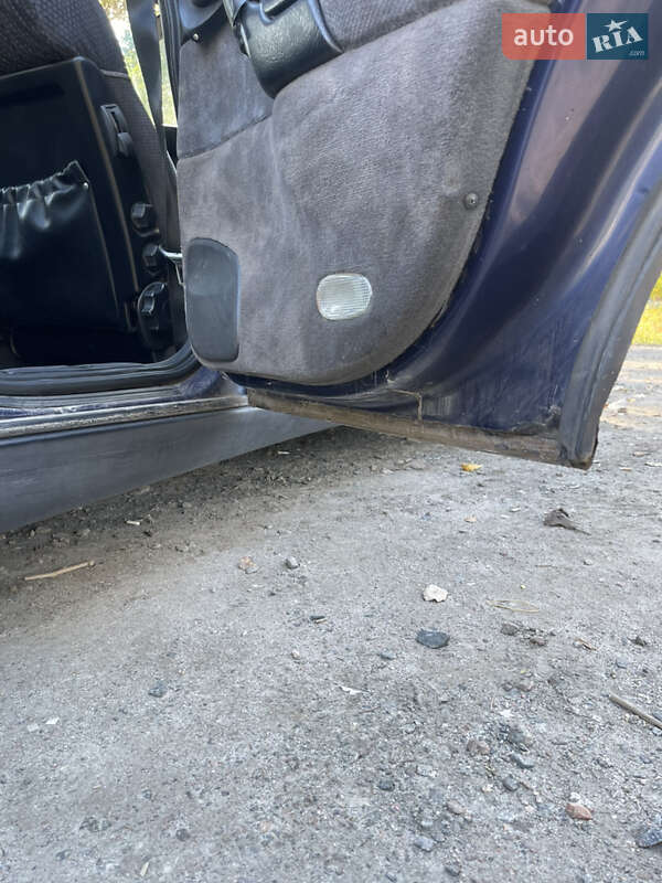Седан Opel Omega 1995 в Василькові