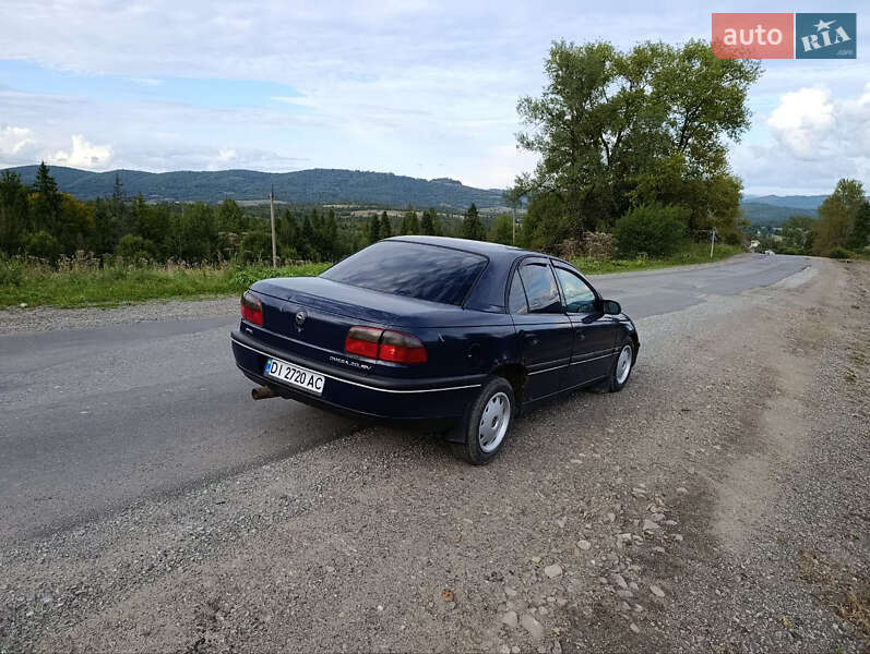 Седан Opel Omega 1997 в Сколе