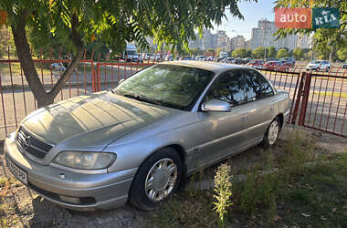 Седан Opel Omega 2000 в 