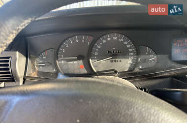 Седан Opel Omega 2000 в 