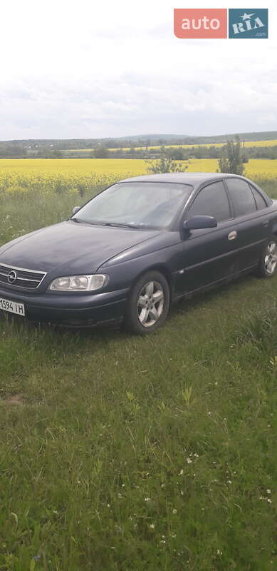 Седан Opel Omega 2001 в Гвоздеце