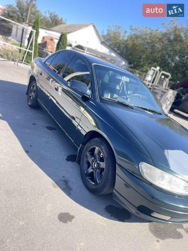 Седан Opel Omega 2003 в Баре