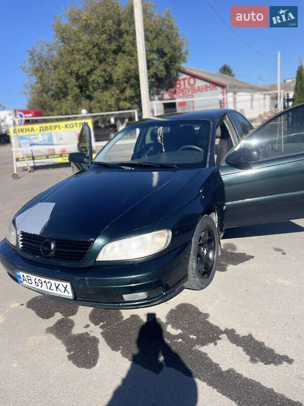 Седан Opel Omega 2003 в Баре