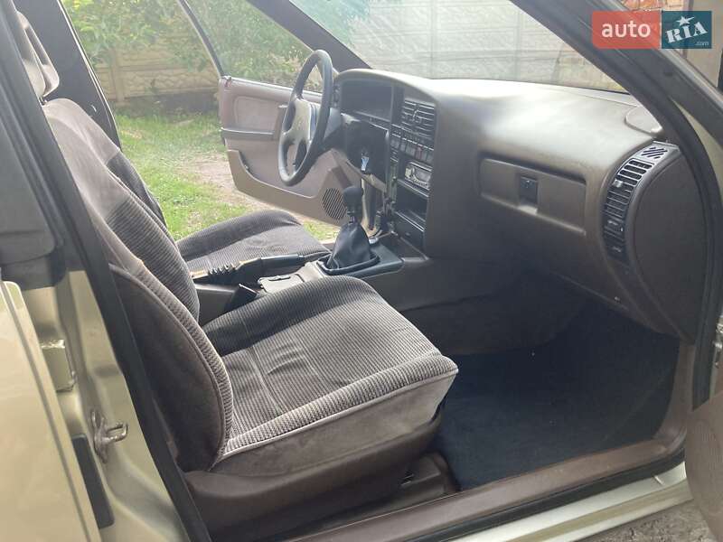 Седан Opel Omega 1987 в Бродах фото 5 Седан Opel Omega 1987 в Бродах