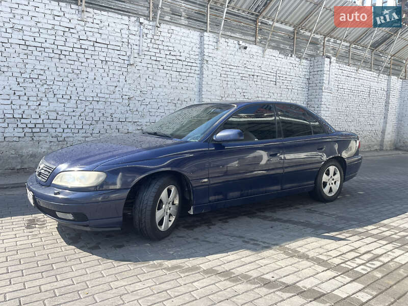 Седан Opel Omega 2001 в Виннице