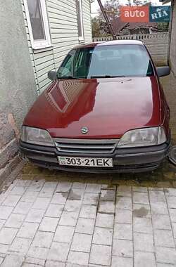 Седан Opel Omega 1989 в Ровно